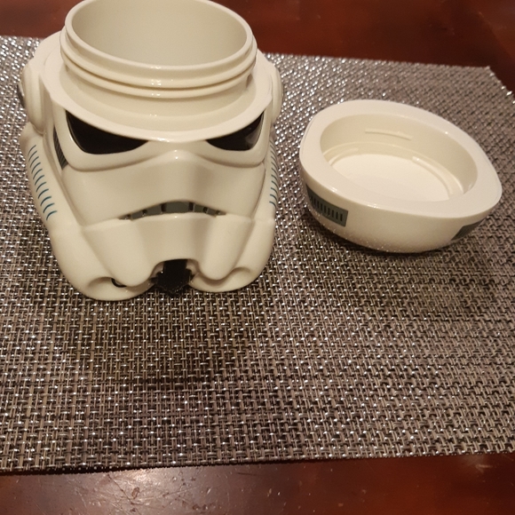 Zak Designs Star Wars Kids Lunch Container, Stormtrooper, 4" Long 3¾" Wide/ Lid, - Picture 10 of 14
